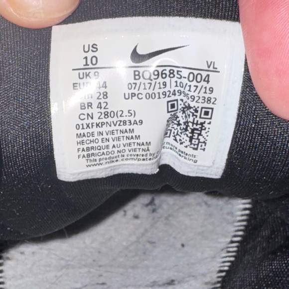 Men’s Size 10 - Nike Air Zoom Winflo 6 Triple Black 2019 - Picture 9 of 9